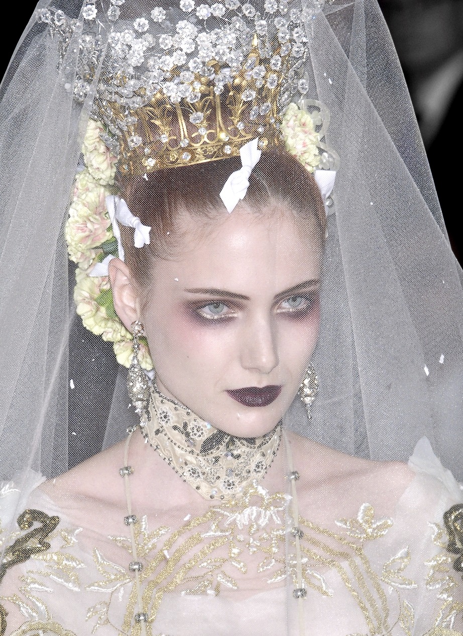 130186:  Christian Lacroix Haute Couture Fall 2005 