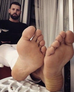 malefeetfan