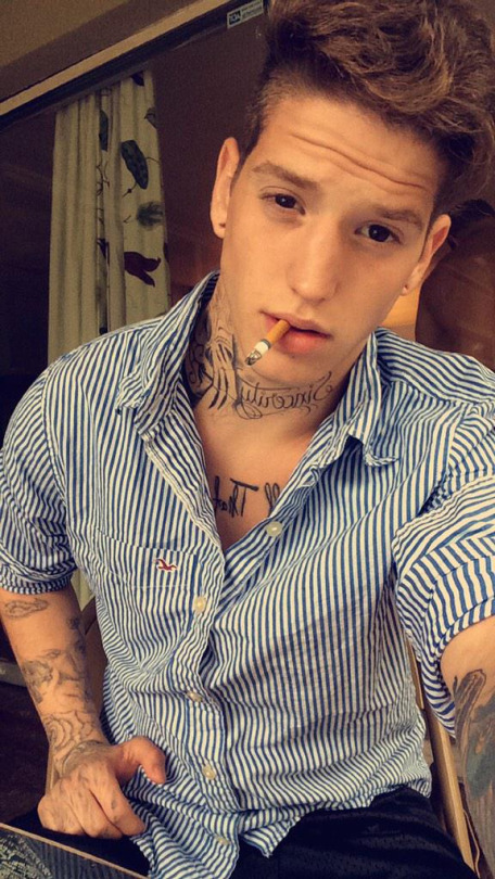 whatwedoforsex:  gayporndays:  want to see more hot gay porn?hundreds of hot guys