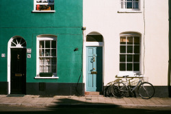 wildstag:  Observatory Street, Oxford by Jon’sTripBook on Flickr. 