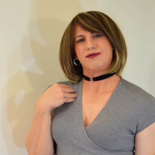 prettylillycd: More Stretch Knit Flared PantsSomeone asked me recently why I would pass up an opport