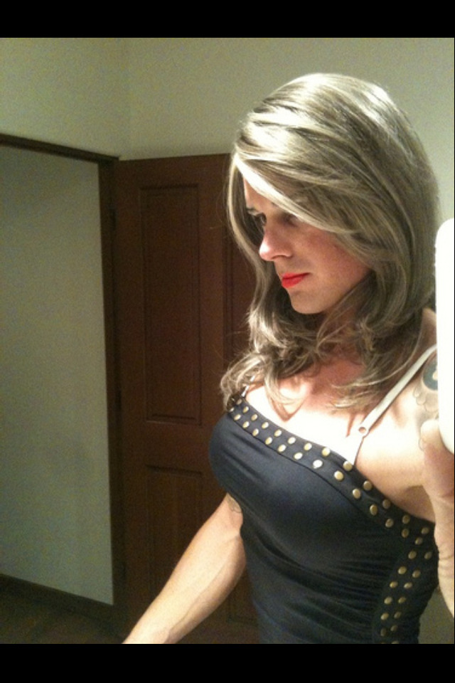 masquerade4me:  After reflecting on it…yes, I’ll get down on all fours…mmmmm