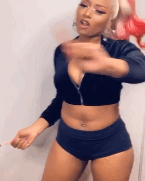 hotgirlmeg:       Megan Thee Stallion | IG Live (4.7.19) 
