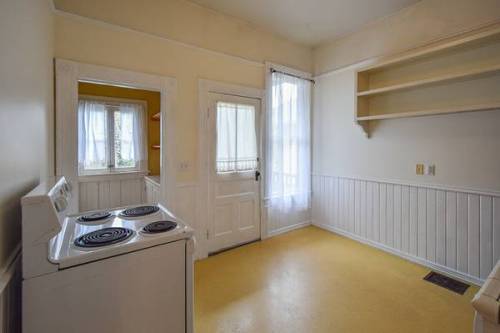 househunting:  񘓟 per month / 2br/ 719 sq ft Twin Victorian with Art StudioPortland, OR