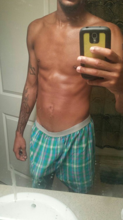 kreakfelp:  Derwin💜🍆😍