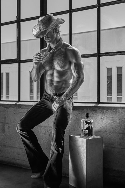 xanthamgum:Matt Dubbe by Gabriel Goldberg for Tom of Finland Organic Vodka