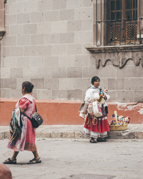 Exploring the streets of San Miguel de Allende 