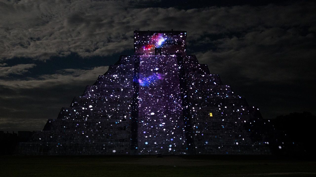 cazadordementes:    “Las Noches de Kukulcán” en Chichén Itzá, Yucatán. Patrimonio