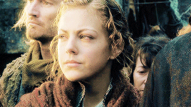 arwenns:Having a sister is like having a best friend you can’t get rid of. You know whatever you do,