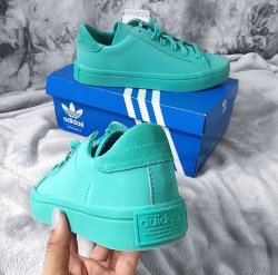 https://64.media.tumblr.com/b042cbda685fa129d20273a475b40ea3/tumblr_ocjfz2aILn1vwlb8mo1_500.jpg