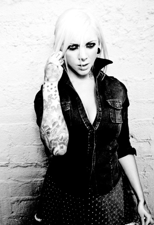 fuckyeahinthismoment:  In This Moment - Maria Brink Photoshoot 2007