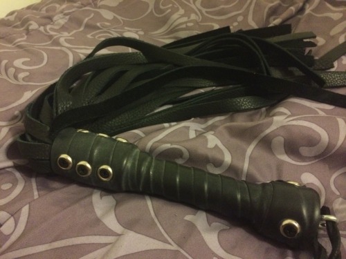 bibliodemonbdsm:  Bruises! And the wonderful flogger that gave them to me.