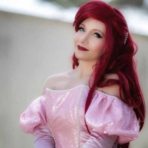 My sweet #Ariel ** #arielcosplay #disneyworld #disney #costume #cosplay #thelittlemermaid #teentitan
