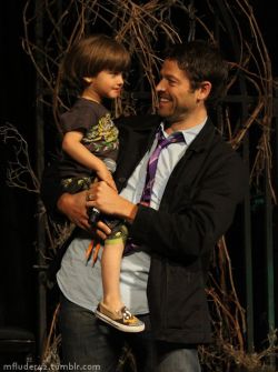 mfluder42:  Misha Collins and his son, West, at the Supernatural Convention, Las Vegas, 2014.