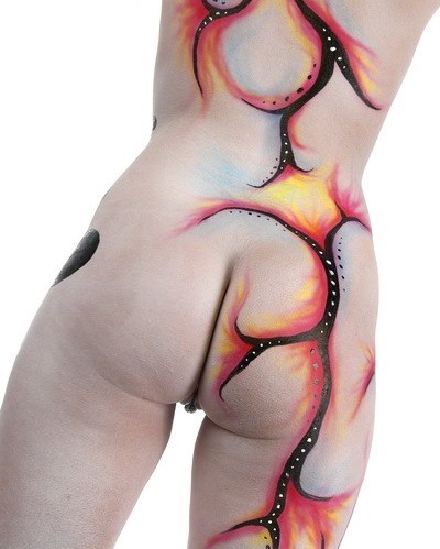 Nude bodypaint from American bodypaint artist and metal sculptor John L. DeMike,