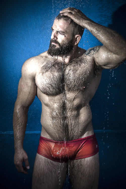 myfavoritemusclemen:  http://myfavoritemusclemen.tumblr.com/archive 