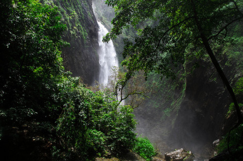 Kudlu Therta - Sita Falls by Ramkumar Gopalan on Flickr.