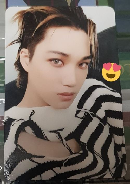 [Fotos] 181214  Kai - Photocards @ EXO ‘Love Shot’ 5to Álbum Repackage.Cr: 이름없어바보야Subido