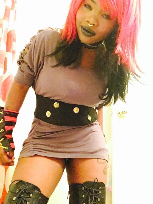 crystalgemclaudia: This was literally the most random outfit I could throw together and I effing lov