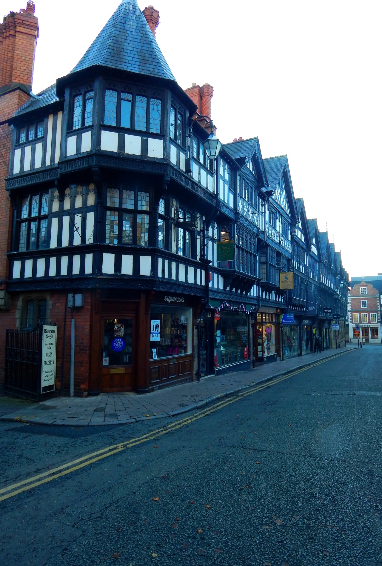 fuckitandmovetobritain:  England [25] : Bath, Canterbury, Ely, Oxford, Cambridge,