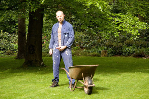 ksboy78: The gardener sees you staring at him through the window.  He knows you want to see his cock