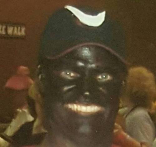 kingjaffejoffer:  the-movemnt:  GOP candidate Robbie Gatti tries to explain why he dressed as Tiger Woods in blackface at church Robbie Gatti is running for the Louisiana state legislature’s eighth district seat in April, but his campaign is in trouble