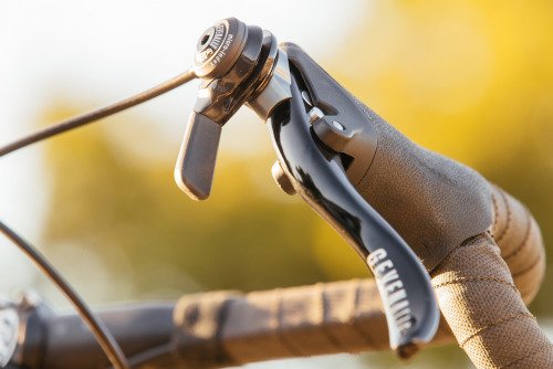 aces5050: (via Drop Bar Shifters: Gevenalle’s Simple Thumb Shifters With STI Convenience - CyclingAb