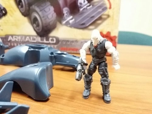 GEARS OF WAR ARMADILLO ERECTOR SET PHOTOSETI recently came across this Gears of War theme toyset fro