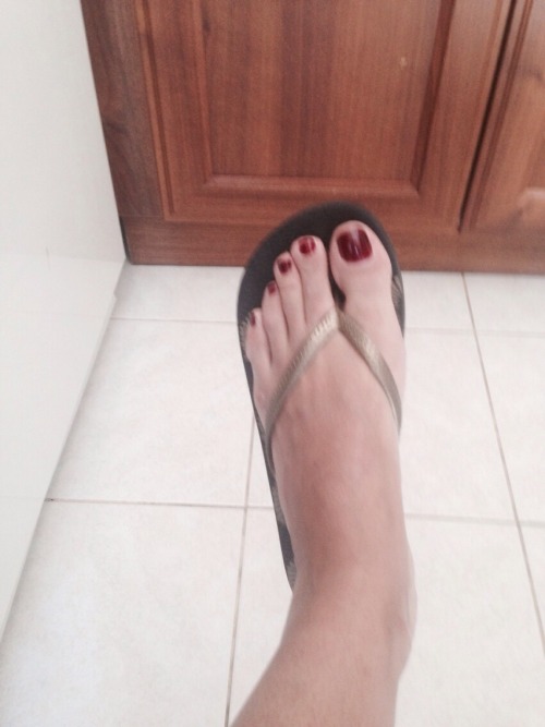 ronin257: pnkpnthrx: Any comment’s to my wife’s feet? They are perfect