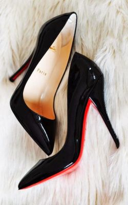 LOUBOUTIN