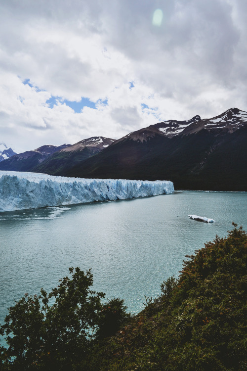 matialonsorphoto:  Glaciar Perito Moreno, Argentina