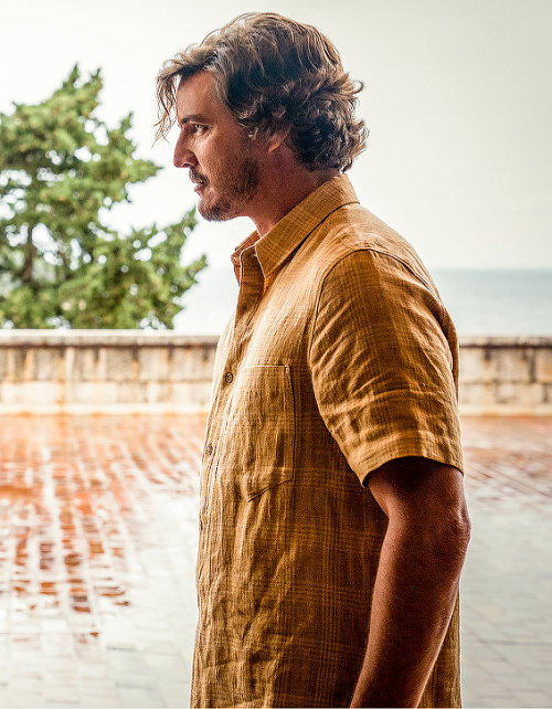 a7estrellas: PEDRO PASCAL as JAVI GUTIERREZThe Unbearable Weight of Massive Talent (2022)