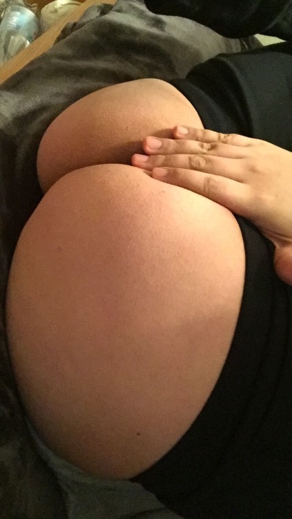asstonparker:  Watch my boyfriend fuck me on my site just donate to gofund.me/2qvb882s for 35 day access to MeanBoyz.com