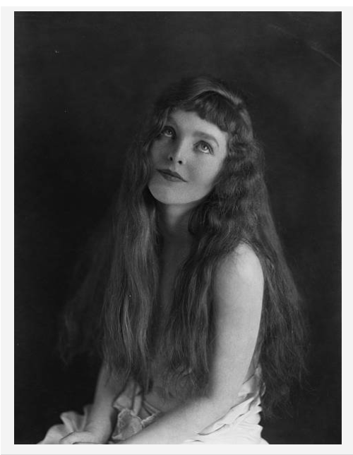 rivesveronique:Starry Eyedcirca 1925,british stage and screen actress Joan Barry (1903 - 1989). Phot