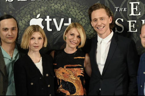 NEW: Tom With The Cast Of The Essex Serpent And Todays Premiere And Screening. . 24.04.2022