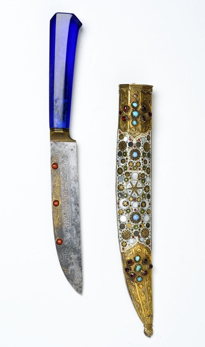 art-of-swords: Mamluk Knife  Dated: 14th - 16th century Culture: Arabic (Mamluk Sultanate