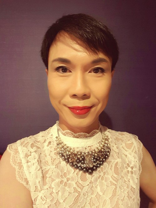 lilytheprettyxdresser: Where’s my knight in shinning armour ?Eyes in Bobbi Brown’s Sterl