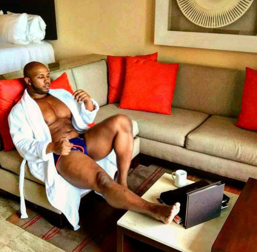 EnourmosCock HugeCock #Bl #Gay Chicago IL Bloger