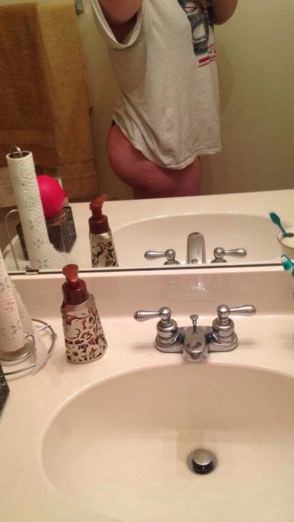 lamebutmynsfw:  gooodmorning☀️😋