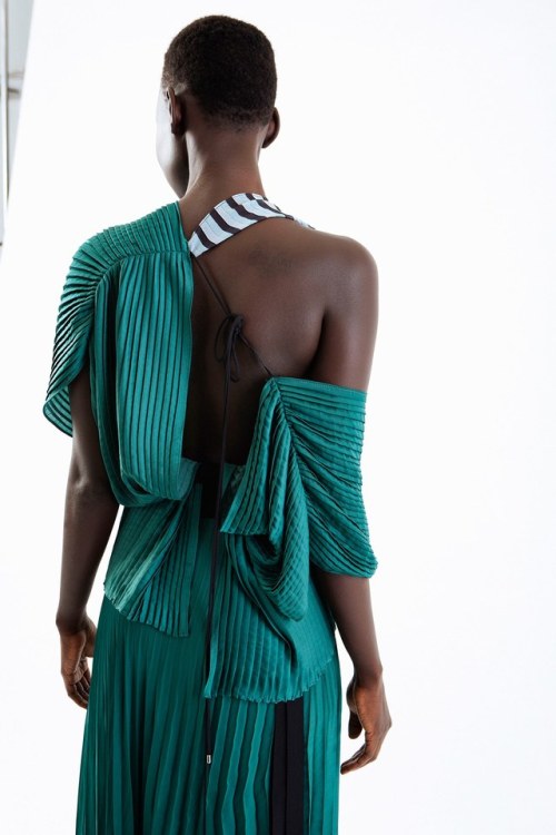 SPRING 2018 READY-TO-WEAR Tome