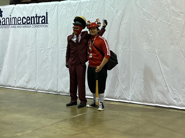 I can't believe I forgot to post these! Some fun tf2 cosplay pictures I got at ACEN 2023! I'm the short blu engineer