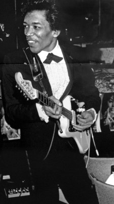 soundsof71:  Jimi Hendrix, playing as a sideman