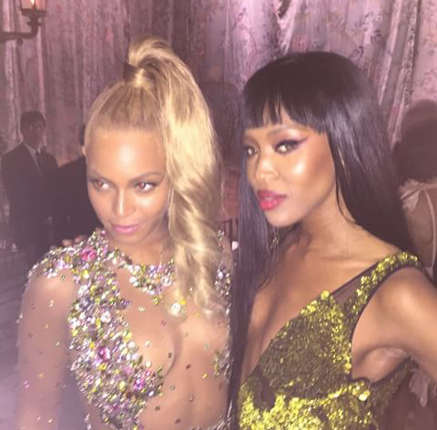 naomihitme:Naomi slaying with Queen Bey