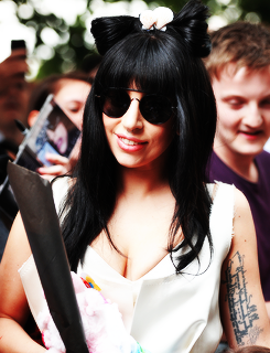 troublefindsme:  Lady Gaga | leaving London.