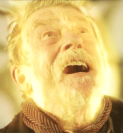 heckyadoctorwho:  YOU CAN SEE CHRIS’ EYES 
