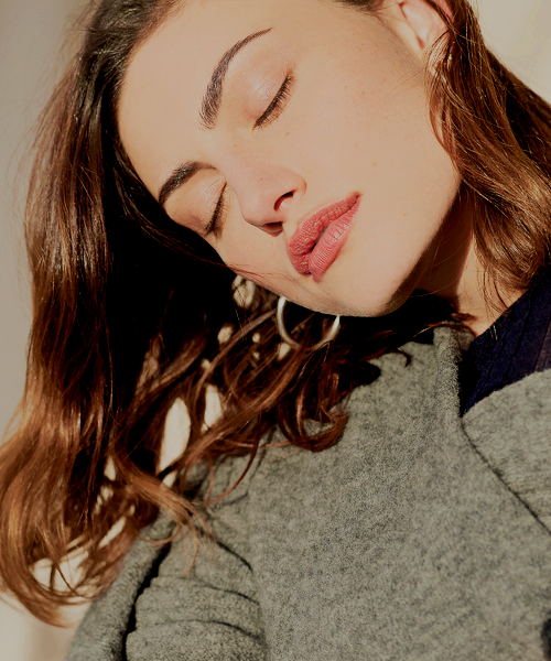 phoebe tonkin. Tumblr_p8lbfj5dpE1vkh4juo2_500