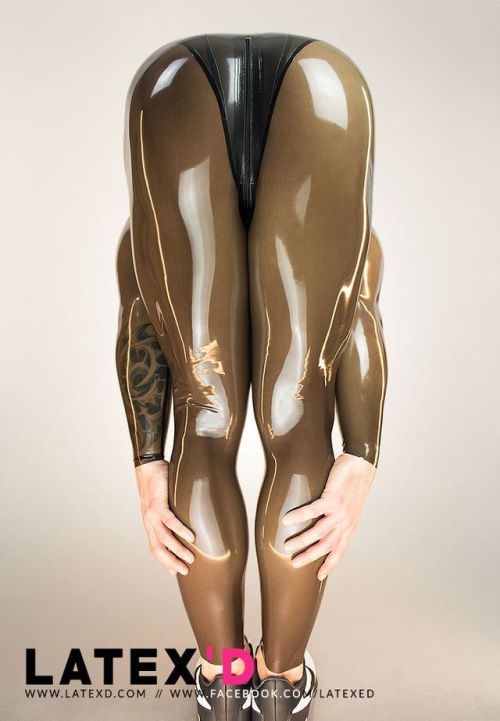 ilovelatex-blog:  I Love Latex. More here: https://ilovelatex-blog.tumblr.com