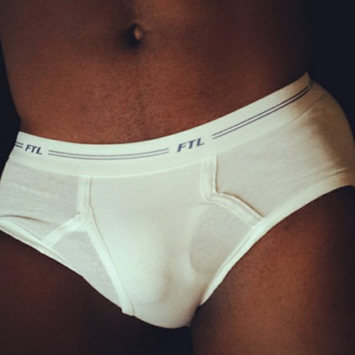 whitebriefs33: @dembriefs holla at me tightywhiteyboi34@gmail.com