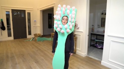 furiouslyfeminist:  theglowpt2:  theglowpt2: camp: notes on fashion apologies for leaving out this groundbreaking look   