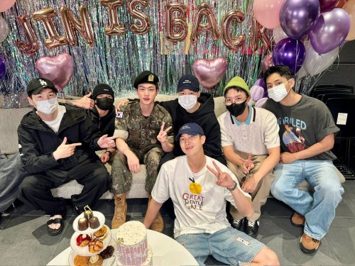 Happy Anniversary BTS 